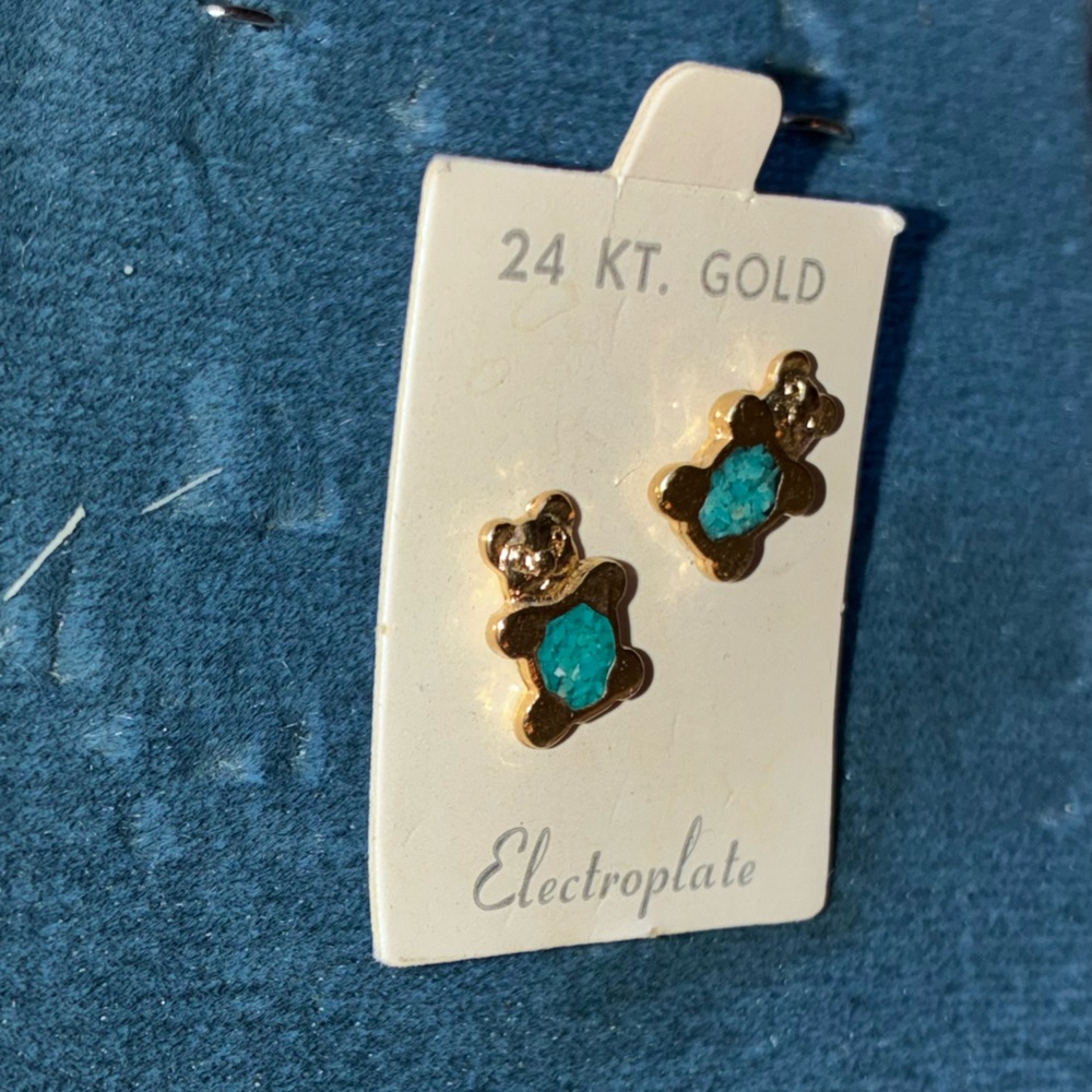 24 KT Gold Plated bear with Turquoise inlay Stud Earrings - Picture 3 of 5